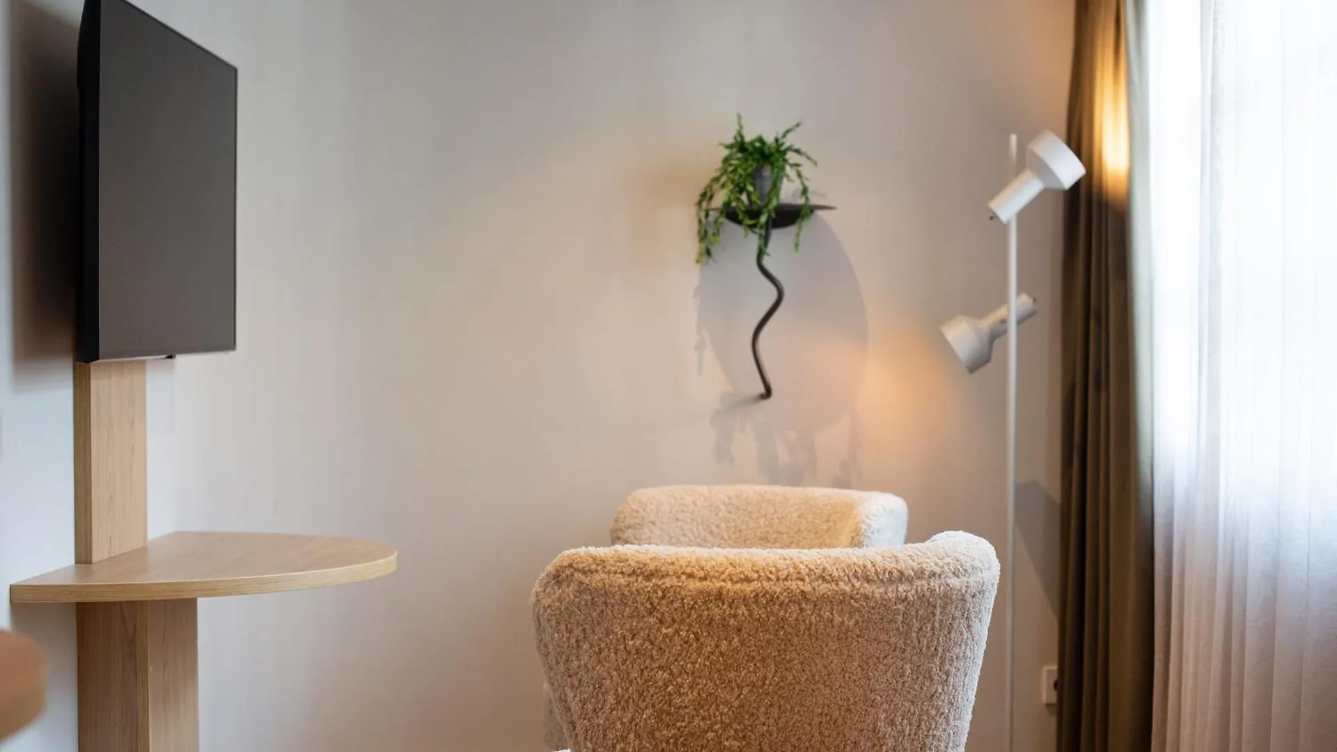 Storehouse Studios Amsterdam 0*,